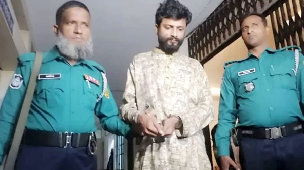 ঘুরতে আসা তরুণীকে নির্যাতনের অভিযোগে যুবদল নেতা গ্রেপ্তার